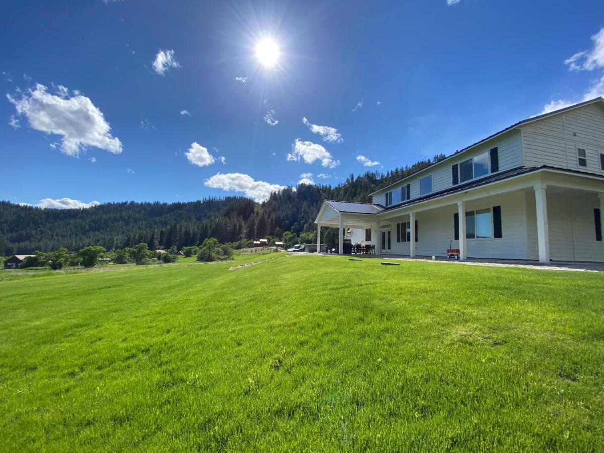 Leavenworth Farmhouse エクステリア 写真